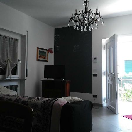 Affittacamere Di Paola Lugagnano Buitenkant foto
