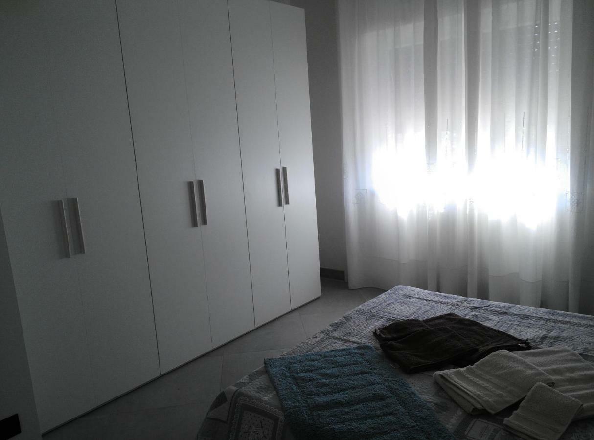 Affittacamere Di Paola Lugagnano Buitenkant foto